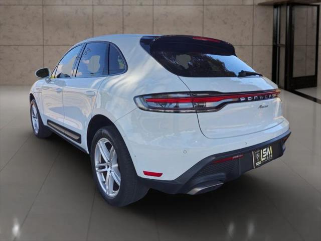 2022 Porsche Macan Base
