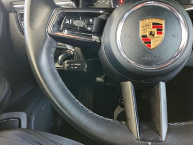 2022 Porsche Macan Base