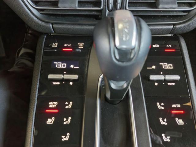 2022 Porsche Macan Base