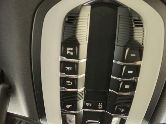 2022 Porsche Macan Base