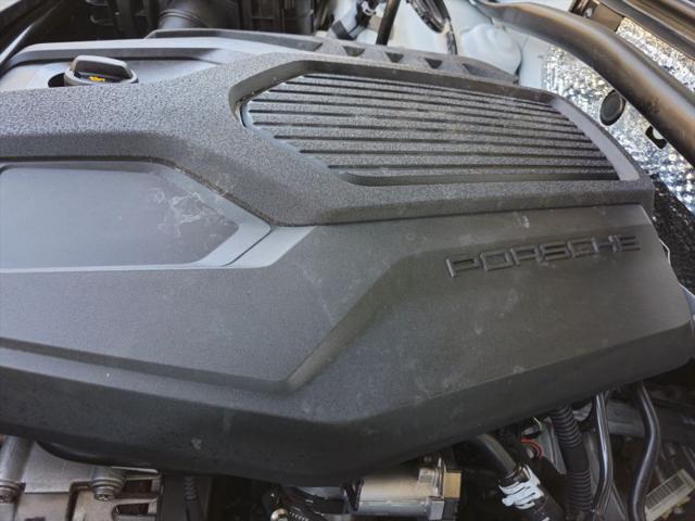 2022 Porsche Macan Base
