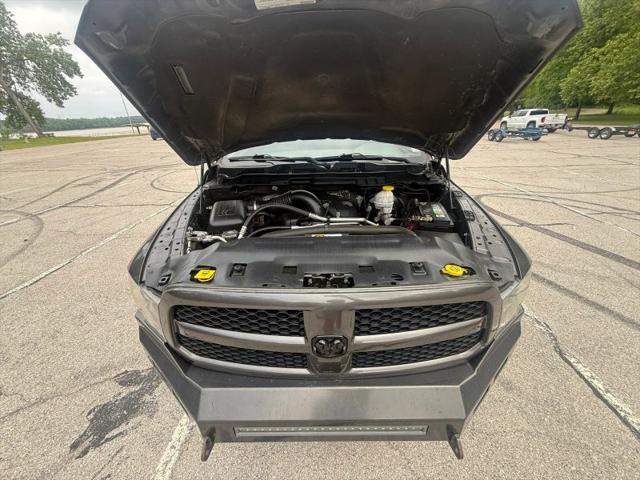 2019 Ram 1500 Classic Express Regular Cab 4x4 6'4" Box