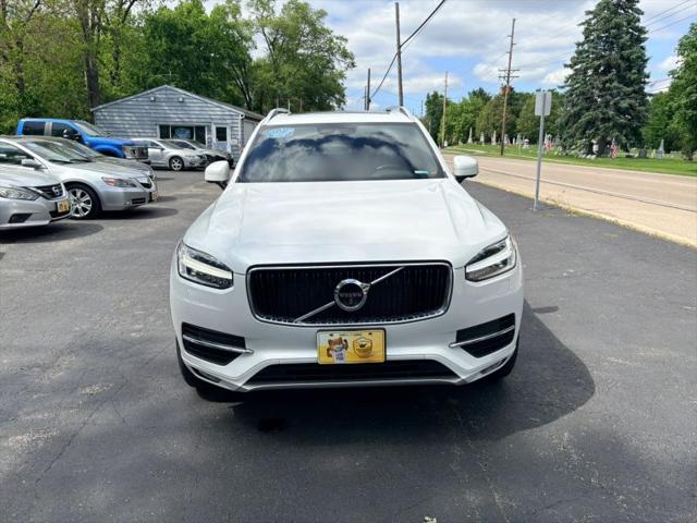 2017 Volvo XC90 T6 Momentum