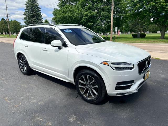 2017 Volvo XC90 T6 Momentum