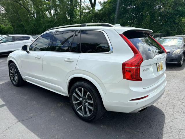 2017 Volvo XC90 T6 Momentum