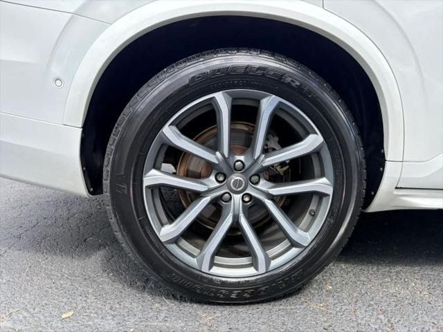 2017 Volvo XC90 T6 Momentum