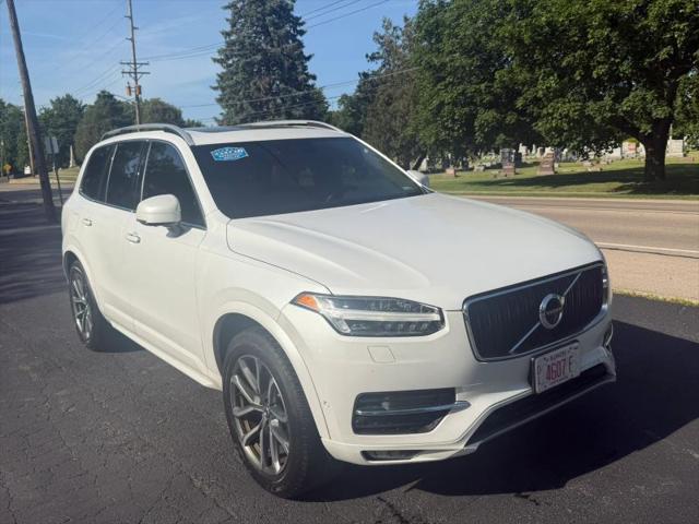 2017 Volvo XC90 T6 Momentum