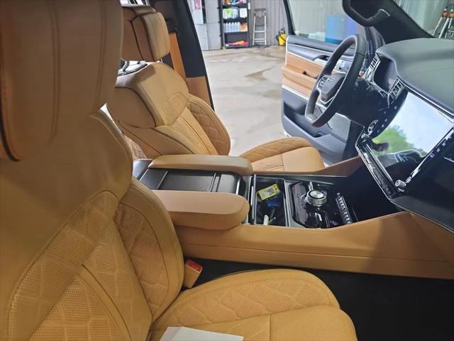 2026 Jeep Grand Wagoneer Summit Reserve 4x4