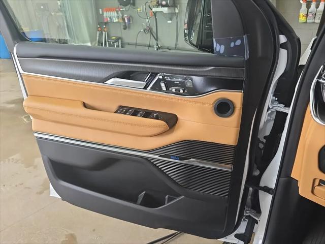 2026 Jeep Grand Wagoneer Summit Reserve 4x4