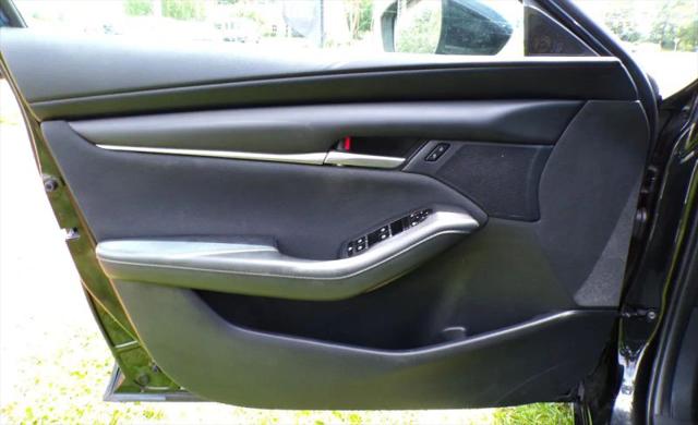 2022 Mazda Mazda3 2.0