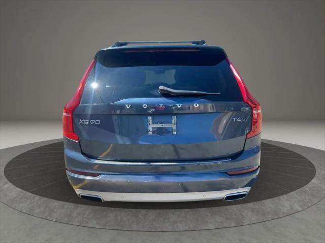 2018 Volvo XC90 T6 Momentum