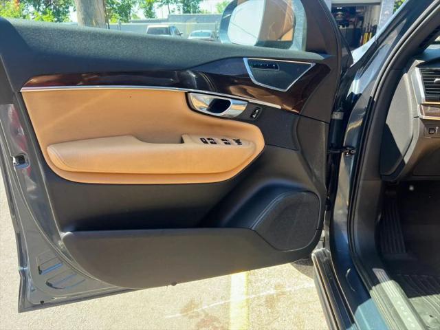 2018 Volvo XC90 T6 Momentum