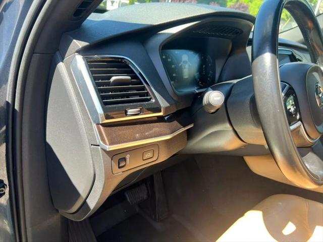 2018 Volvo XC90 T6 Momentum