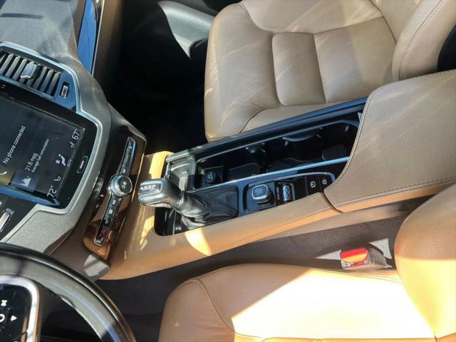 2018 Volvo XC90 T6 Momentum