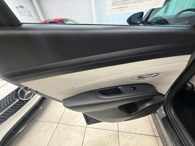 2025 Hyundai Tucson SE