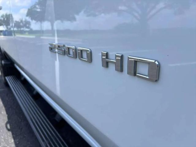 2022 Chevrolet Silverado 2500HD 4WD Crew Cab Standard Bed LT