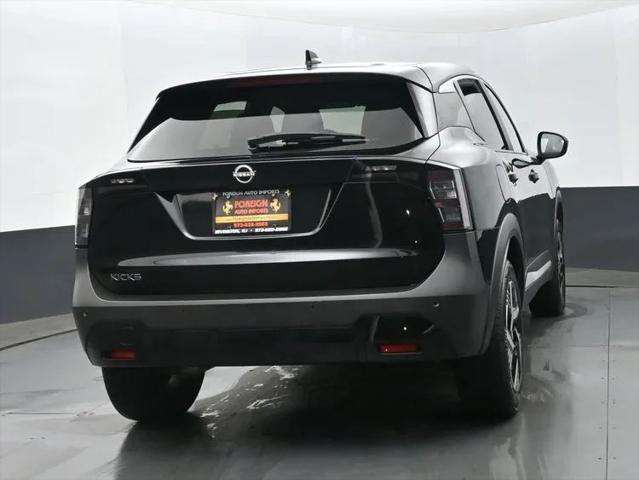 2025 Nissan Kicks SV FWD