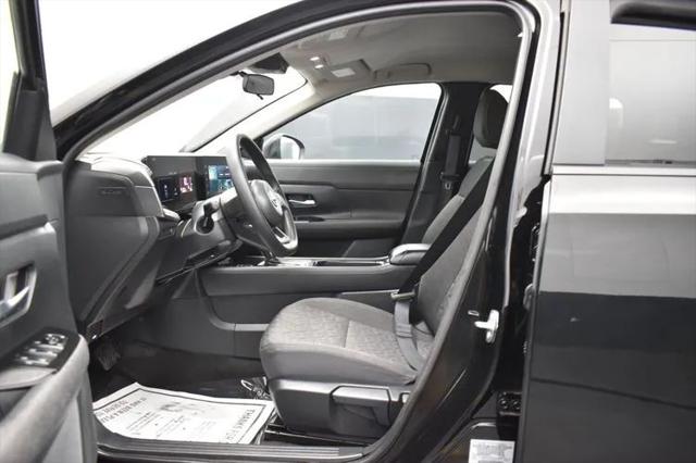 2025 Nissan Kicks SV FWD