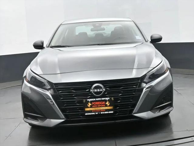 2024 Nissan Altima SV FWD