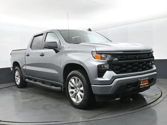 2023 Chevrolet Silverado 1500 4WD Crew Cab Short Bed Custom