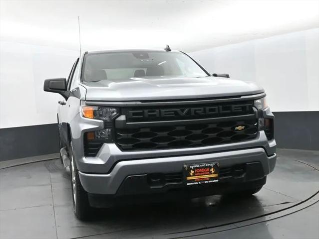 2023 Chevrolet Silverado 1500 4WD Crew Cab Short Bed Custom