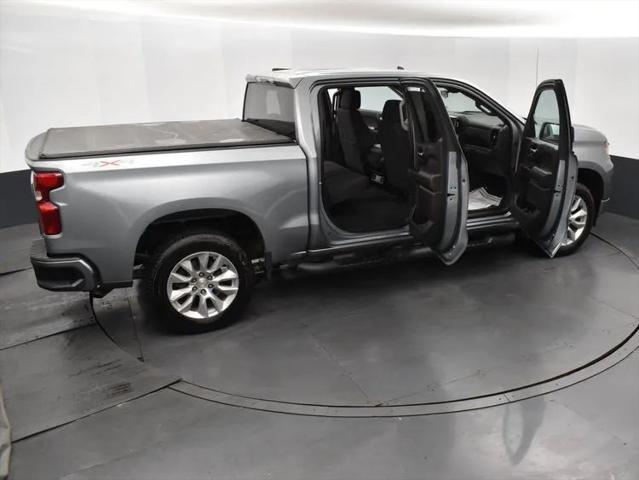 2023 Chevrolet Silverado 1500 4WD Crew Cab Short Bed Custom