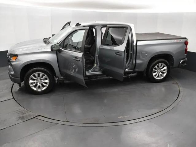 2023 Chevrolet Silverado 1500 4WD Crew Cab Short Bed Custom
