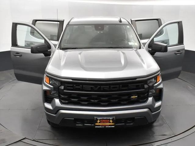 2023 Chevrolet Silverado 1500 4WD Crew Cab Short Bed Custom