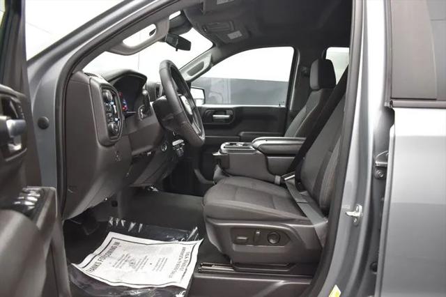 2023 Chevrolet Silverado 1500 4WD Crew Cab Short Bed Custom