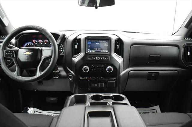 2023 Chevrolet Silverado 1500 4WD Crew Cab Short Bed Custom