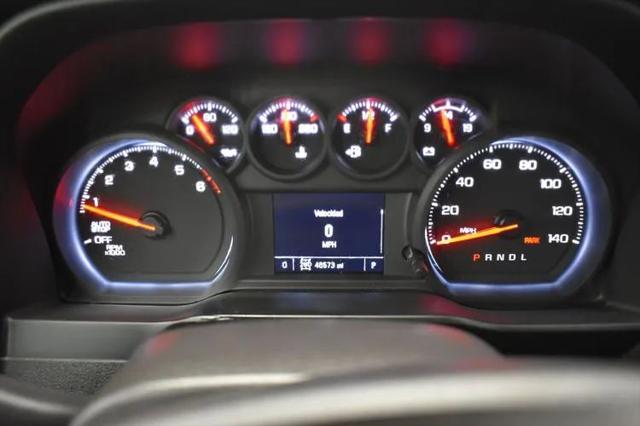 2023 Chevrolet Silverado 1500 4WD Crew Cab Short Bed Custom