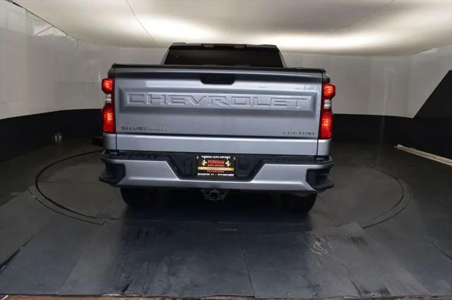 2023 Chevrolet Silverado 1500 4WD Crew Cab Short Bed Custom