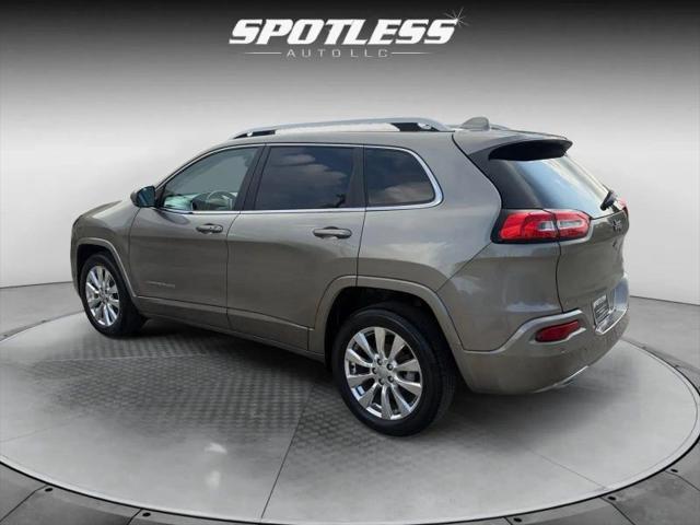 2017 Jeep Cherokee Overland FWD