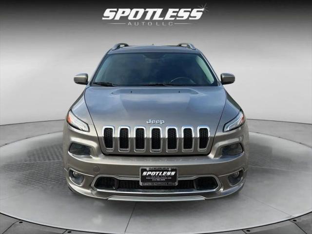 2017 Jeep Cherokee Overland FWD