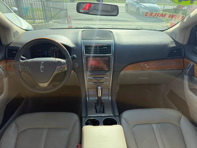 2014 Lincoln MKX Base