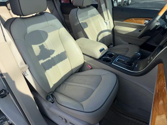 2014 Lincoln MKX Base