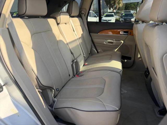 2014 Lincoln MKX Base