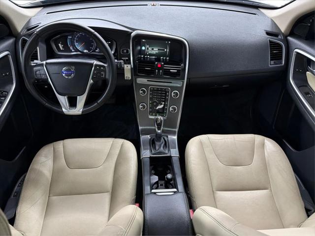 2016 Volvo XC60 T5 Drive-E Premier