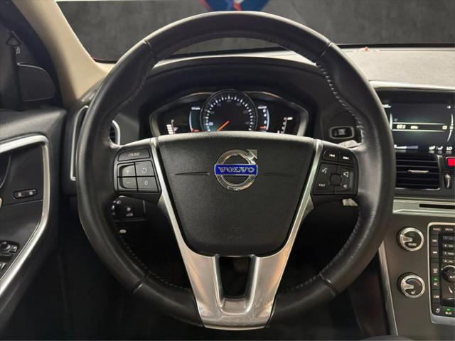 2016 Volvo XC60 T5 Drive-E Premier