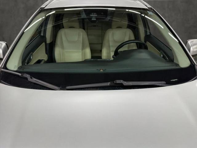2016 Volvo XC60 T5 Drive-E Premier