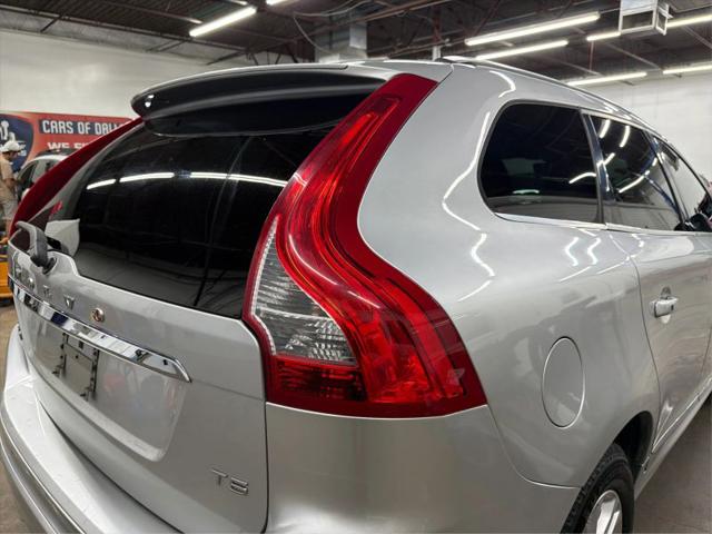 2016 Volvo XC60 T5 Drive-E Premier