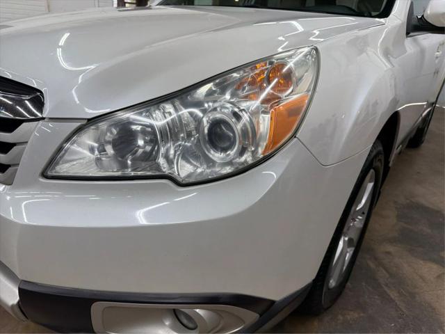 2011 Subaru Outback 2.5i Limited