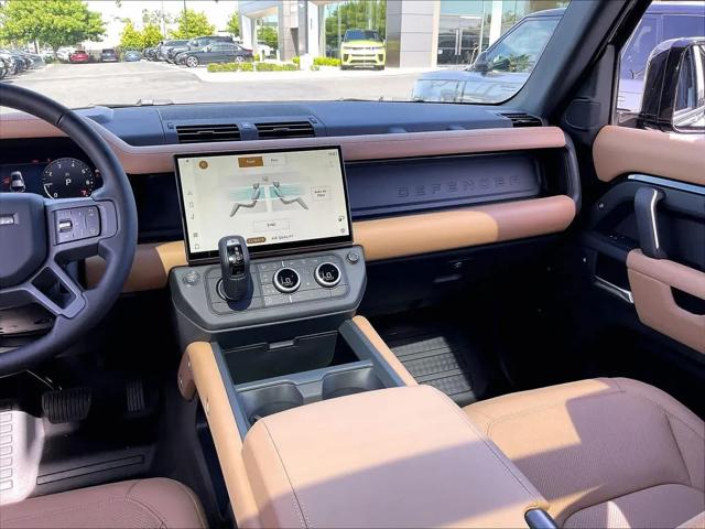 2026 Land Rover Defender P500 X-Dynamic SE