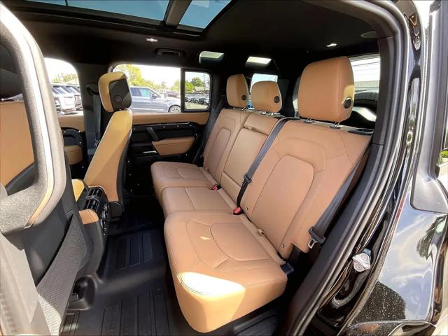 2026 Land Rover Defender P500 X-Dynamic SE