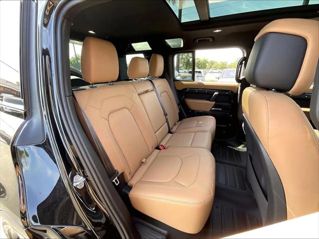 2026 Land Rover Defender P500 X-Dynamic SE