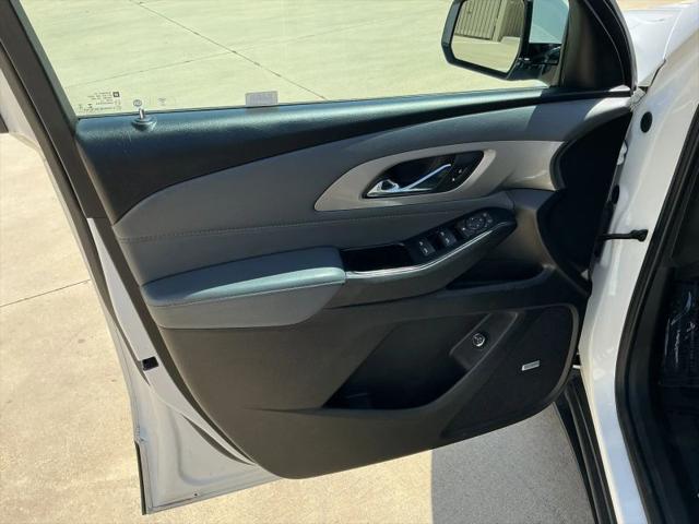 2020 Chevrolet Traverse FWD LT Leather