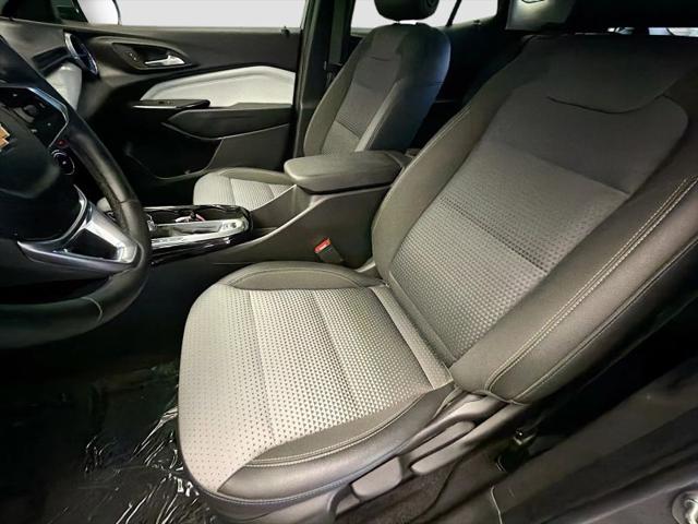 2025 Chevrolet Trax FWD LT