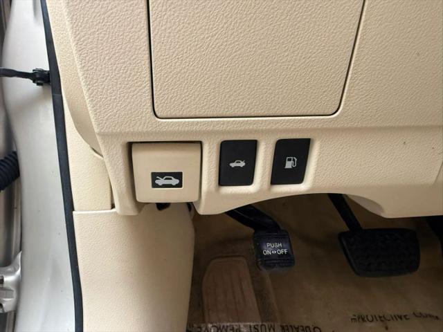 2014 Lexus ES 300h 300h