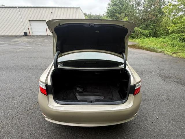 2014 Lexus ES 300h 300h