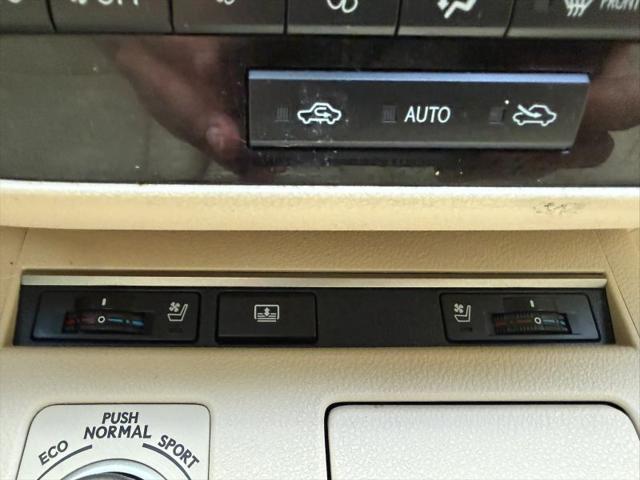 2014 Lexus ES 300h 300h
